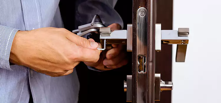 Commercial Door Lock Repair Garden City