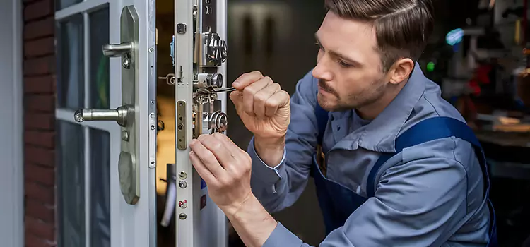 Residential Lock Installation Garden City