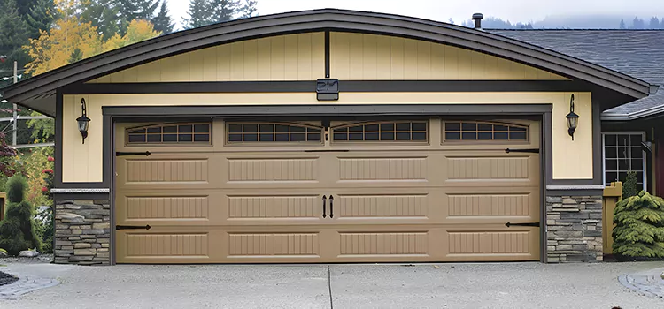 Residential Vinyl Roll Up Doors Garden City